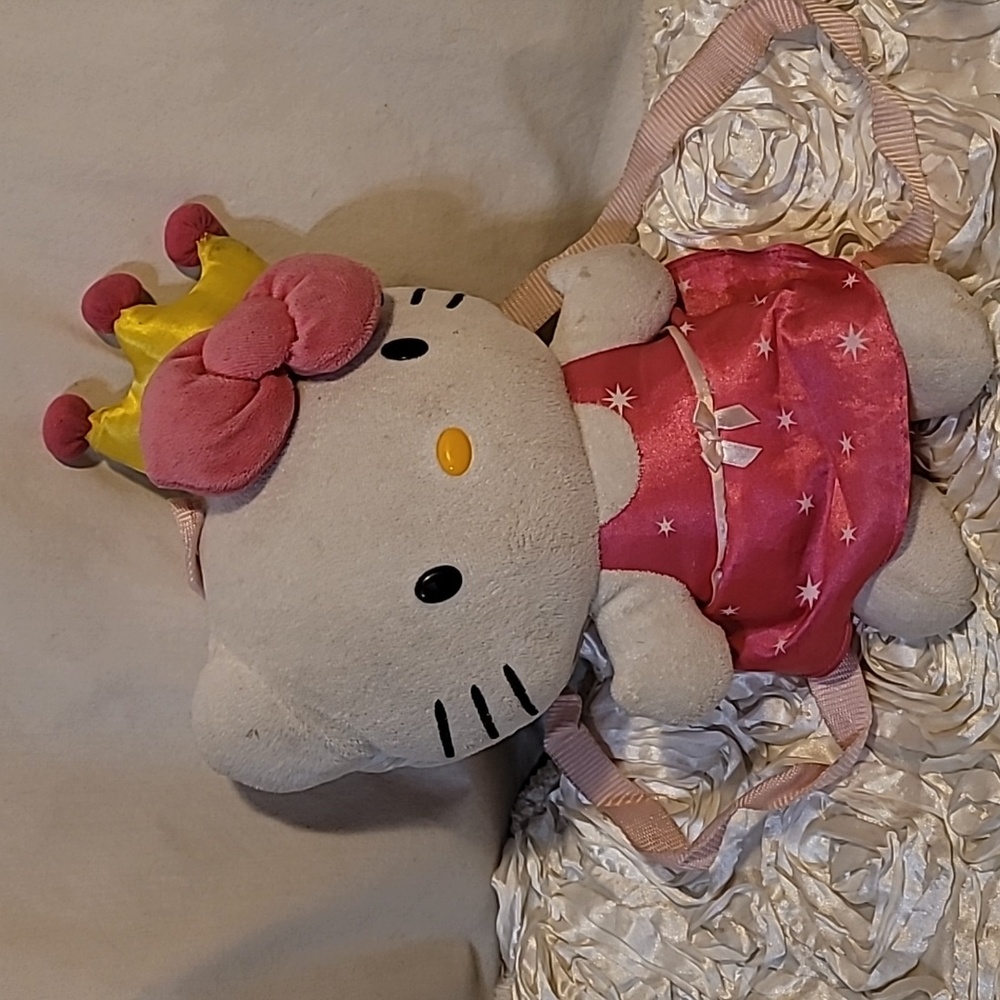 Hello Kitty Princess Plush - Picture 1 of 12